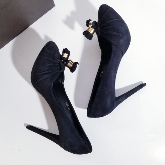 LOUIS VUITTON Knot Confident Black Suede Tassel Heel Pumps 37.5 - Picture 12 of 15